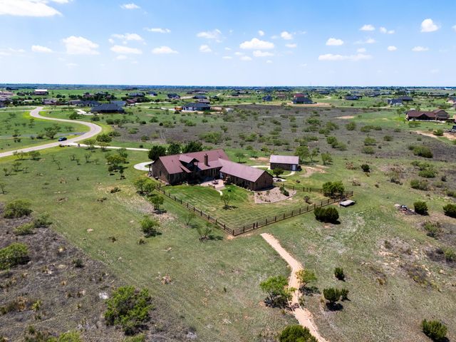 7701 Canyon Bend Road, Amarillo, TX 79118