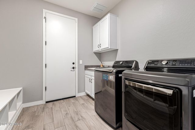 9785 W ROBIN Lane, Peoria, AZ 85383