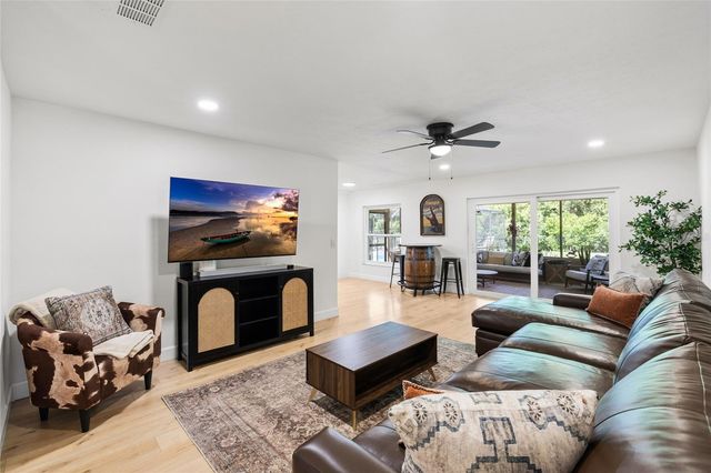 7231 WOODBROOK DRIVE, Tampa, FL 33625