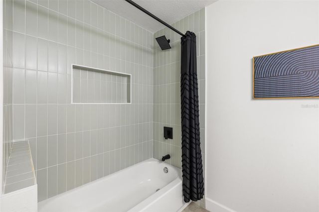 7231 WOODBROOK DRIVE, Tampa, FL 33625