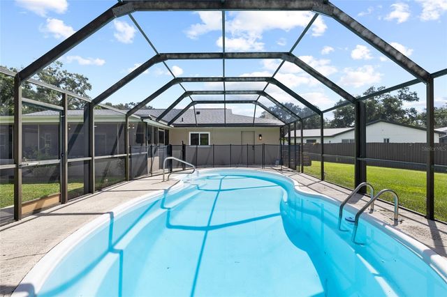 7231 WOODBROOK DRIVE, Tampa, FL 33625
