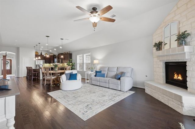 24522 Emerald Pool Falls Drive, Tomball, TX 77375