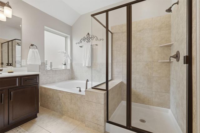 24522 Emerald Pool Falls Drive, Tomball, TX 77375
