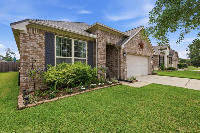 24522 Emerald Pool Falls Drive, Tomball, TX 77375