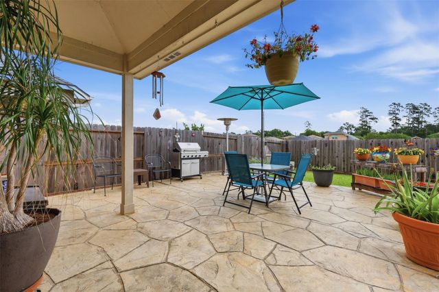 24522 Emerald Pool Falls Drive, Tomball, TX 77375