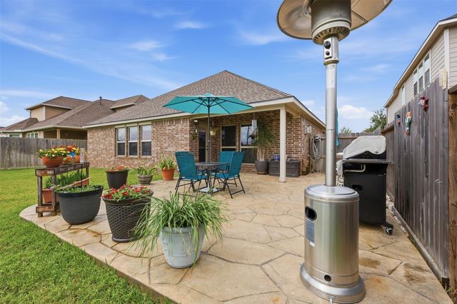 24522 Emerald Pool Falls Drive, Tomball, TX 77375