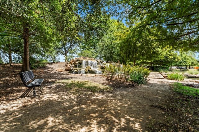 24522 Emerald Pool Falls Drive, Tomball, TX 77375