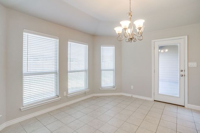 213 Marina Drive, Azle, TX 76020