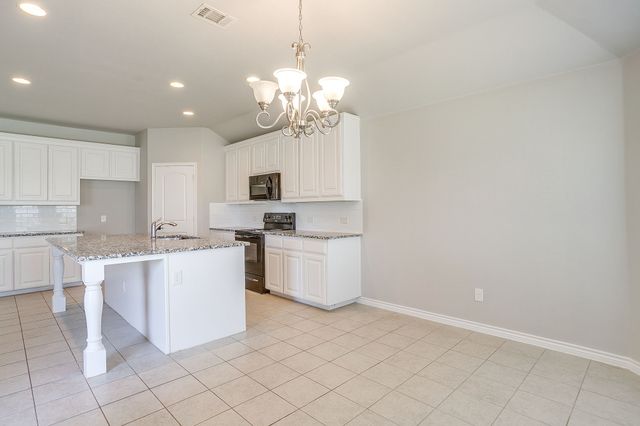 213 Marina Drive, Azle, TX 76020