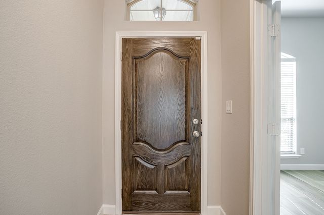 213 Marina Drive, Azle, TX 76020