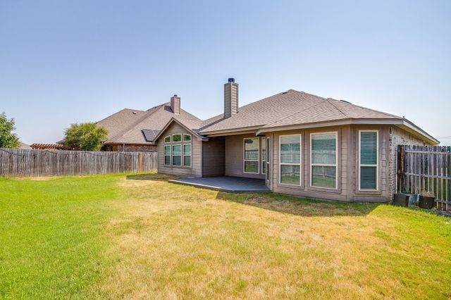213 Marina Drive, Azle, TX 76020