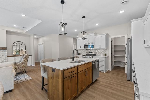 13810 102nd Court N, Maple Grove, MN 55369