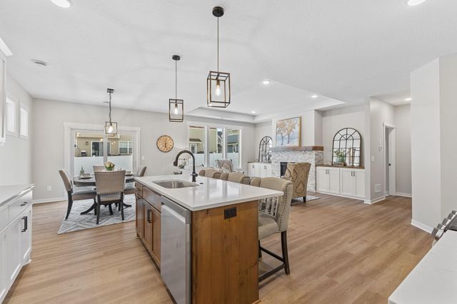 13810 102nd Court N, Maple Grove, MN 55369