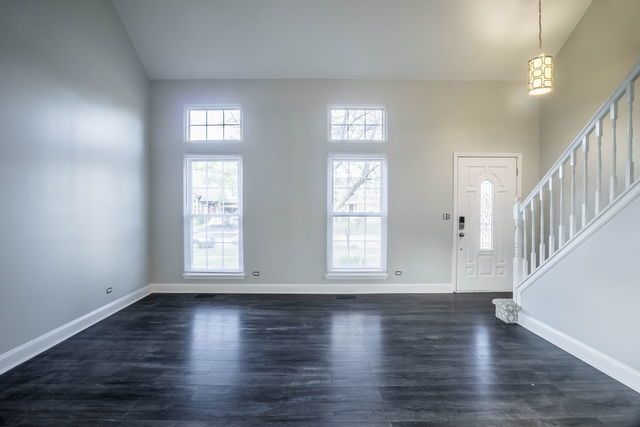 1575 Stockton Lane, Crystal Lake, IL 60014
