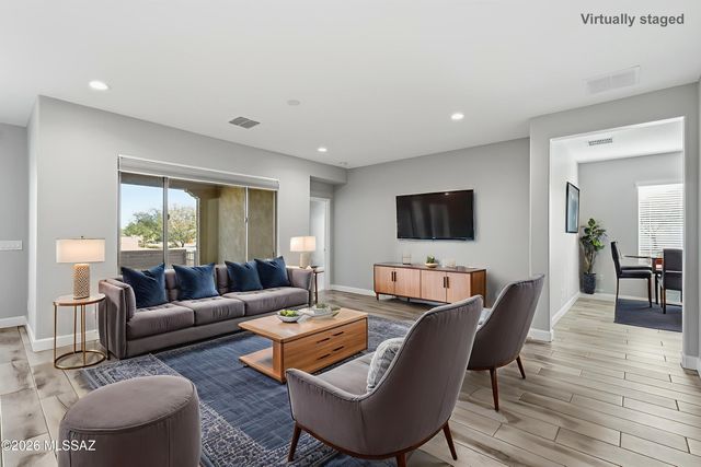 1387 E Basalt Drive, Green Valley, AZ 85614