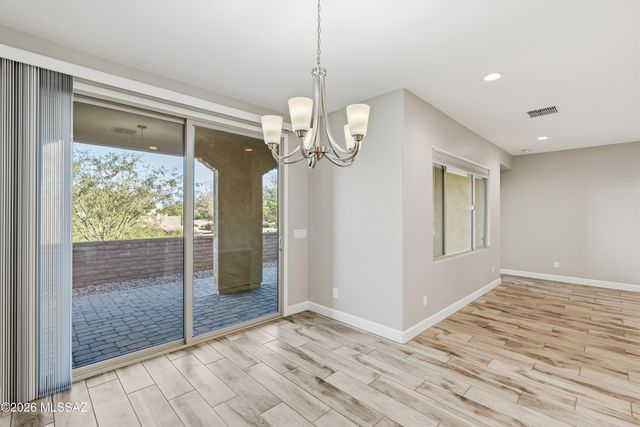 1387 E Basalt Drive, Green Valley, AZ 85614