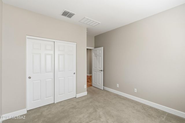 1387 E Basalt Drive, Green Valley, AZ 85614