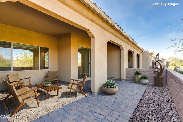 1387 E Basalt Drive, Green Valley, AZ 85614