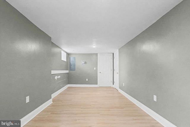 200 PINEWOOD RD, Dundalk, MD 21222