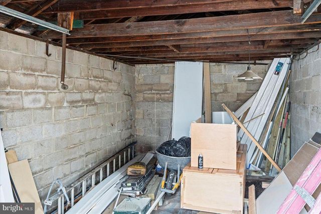 200 PINEWOOD RD, Dundalk, MD 21222