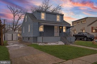 200 PINEWOOD RD, Dundalk, MD 21222