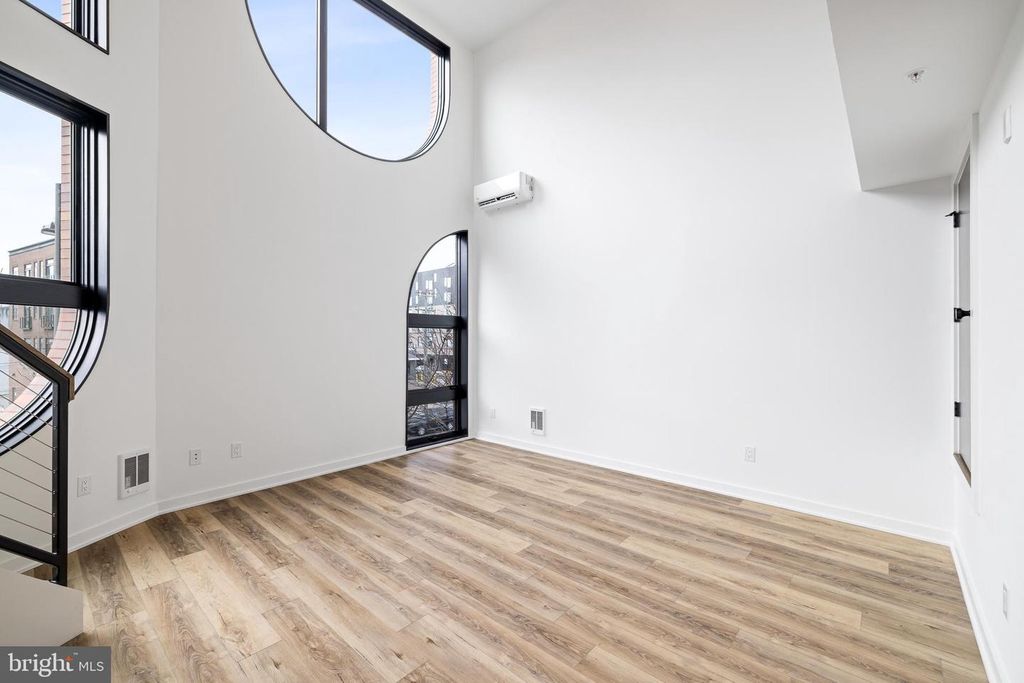 17 GIRARD AVE W #1, PHILADELPHIA, PA 19123 — photo 5