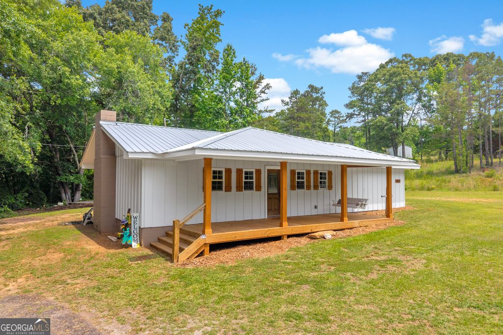 3030 Smith McGee Road, Iva, SC 29655