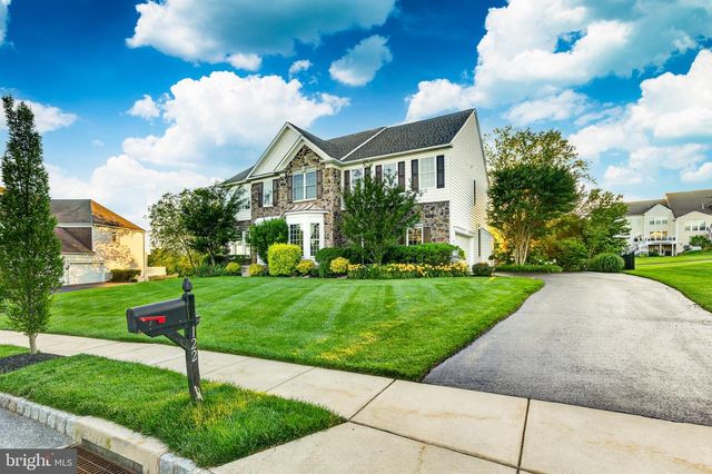 122 BOLERO DRIVE, Downingtown, PA 19335