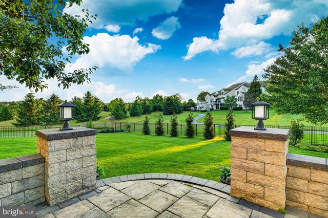 122 BOLERO DRIVE, Downingtown, PA 19335