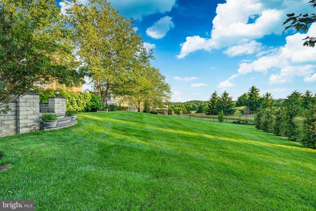 122 BOLERO DRIVE, Downingtown, PA 19335