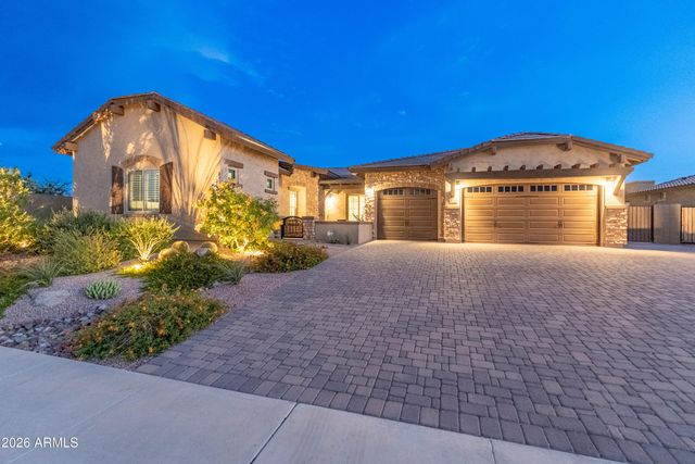 21153 E STARFLOWER Drive, Queen Creek, AZ 85142