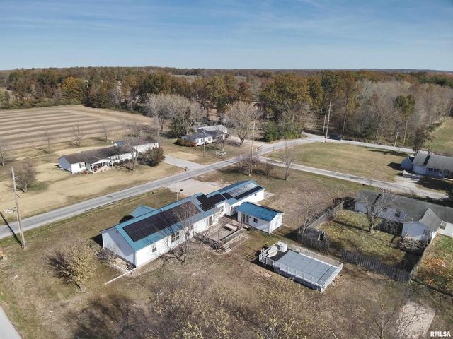 103 E Highline Road, Woodlawn, IL 62898