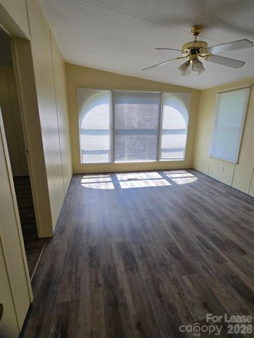 118 Kennedy Avenue, Kannapolis, NC 28083
