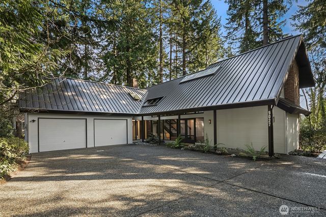 9027 SE 50th Street, Mercer Island, WA 98040