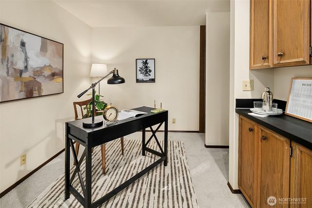 9027 SE 50th Street, Mercer Island, WA 98040