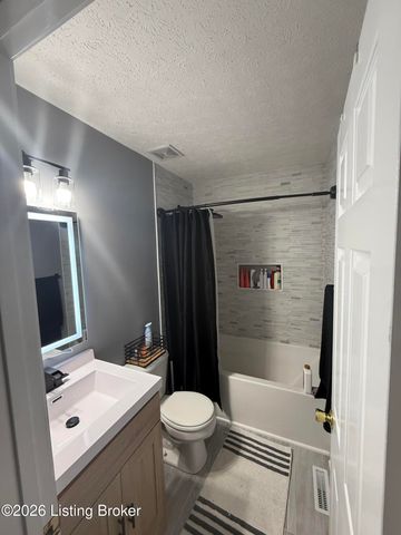 7714 Kenbrook Pl, Louisville, KY 40258