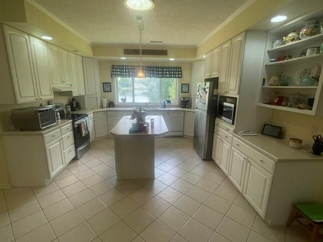 1440 Fellowship Drive, Manning, SC 29102