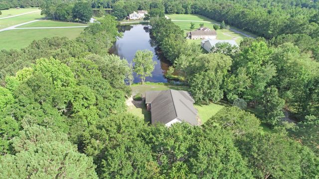 1440 Fellowship Drive, Manning, SC 29102