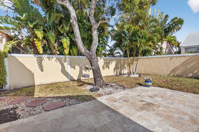 8361 Horseshoe Bay Road, Boynton Beach, FL 33472