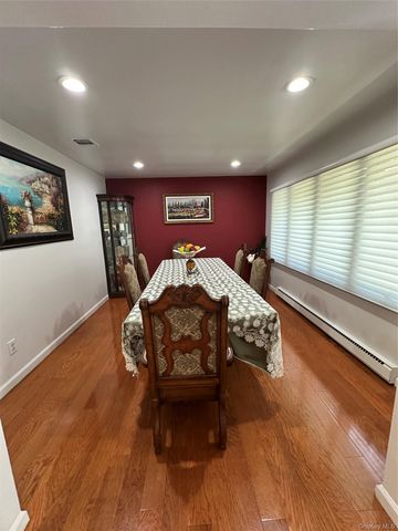 23 Pimlico Drive, Commack, NY 11725