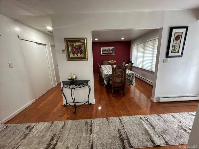 23 Pimlico Drive, Commack, NY 11725