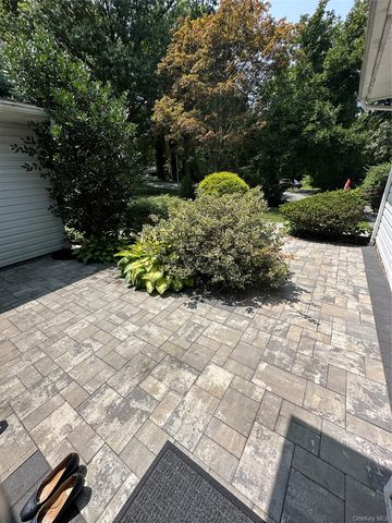 23 Pimlico Drive, Commack, NY 11725