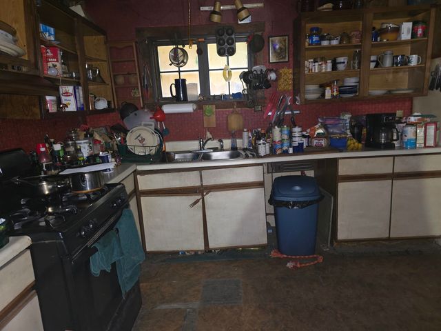 552 - 554 Hinesburg Road, Brattleboro, VT 05301