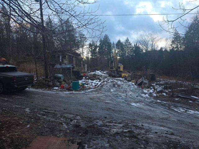 552 - 554 Hinesburg Road, Brattleboro, VT 05301