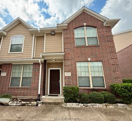 1000 Spring Loop 1806, College Station, TX 77840