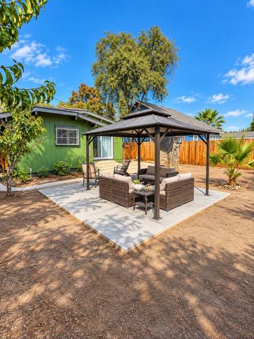 1030 W Rose Street, Stockton, CA 95203