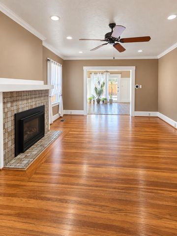 1030 W Rose Street, Stockton, CA 95203