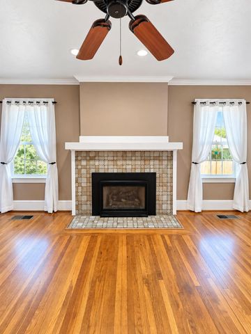 1030 W Rose Street, Stockton, CA 95203