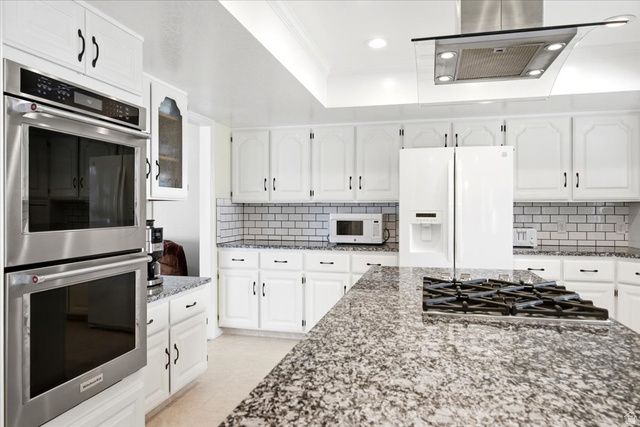 1388 N HILLSBORO DR, Layton, UT 84040