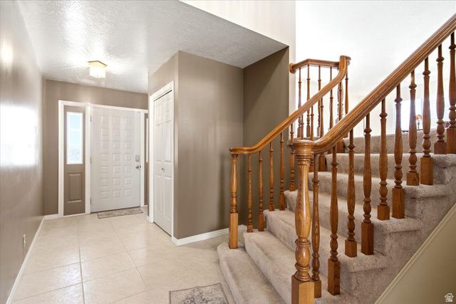 1388 N HILLSBORO DR, Layton, UT 84040